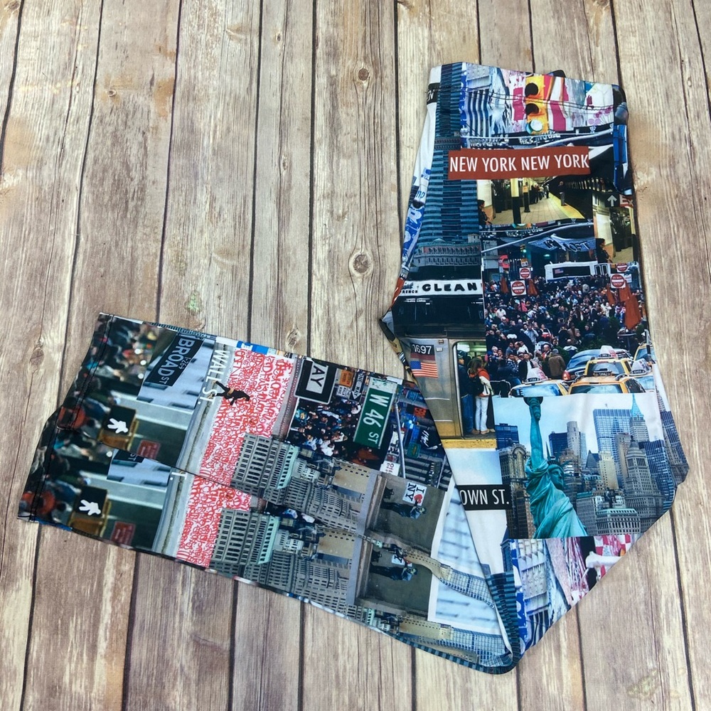 Cemi Ceri New York Print WMS Leggings SZ M…
